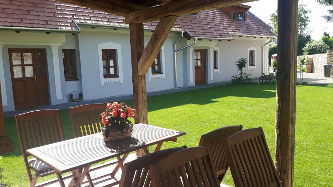 Aracsi Vendeghaz Hotell Balatonfüred Eksteriør bilde