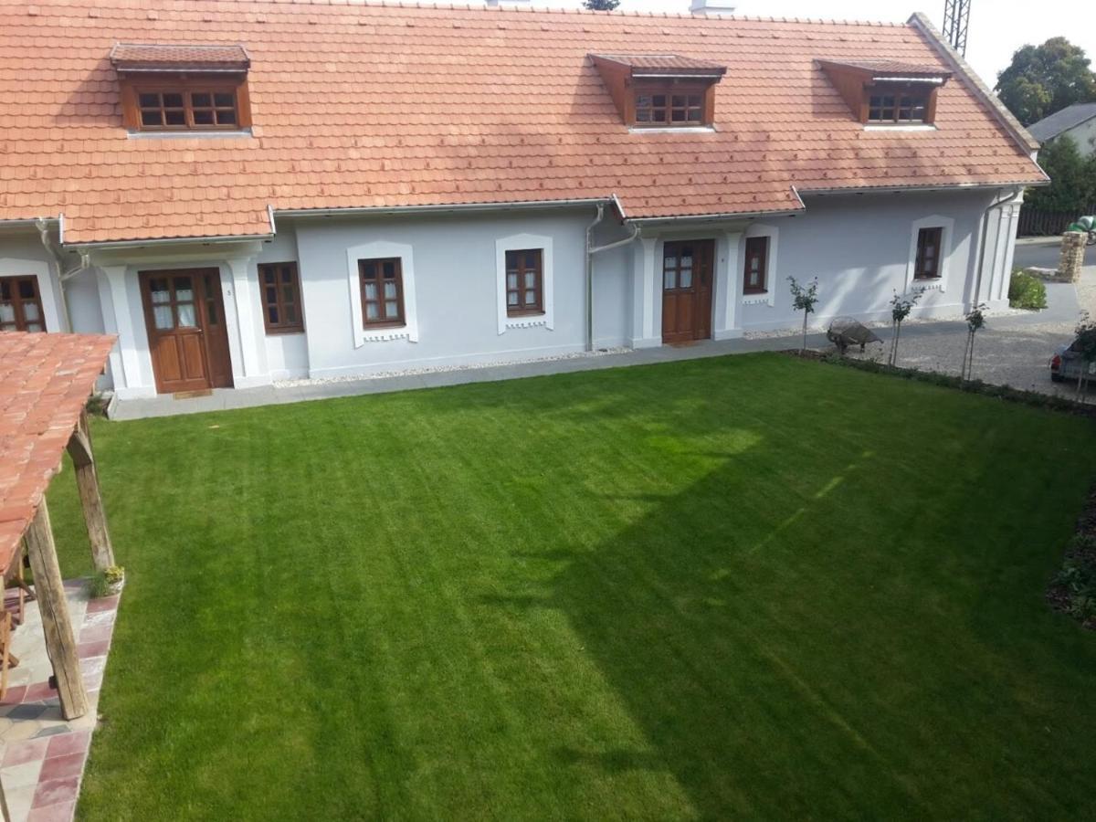 Aracsi Vendeghaz Hotell Balatonfüred Eksteriør bilde